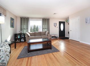 408 Penn Ln, Springfield, PA 19064