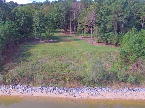 4th image of 1455 Lawnes Neck Dr