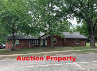 7601 S 1st St, Broken Arrow, OK 74011