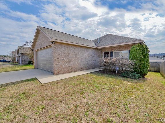 4th image of 421 Prairie Field Dr