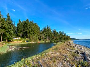 10807 Olallie Ln NE, Bainbridge Island, WA 98110