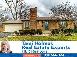 3620 Strathmoor Dr, Kettering, OH 45429