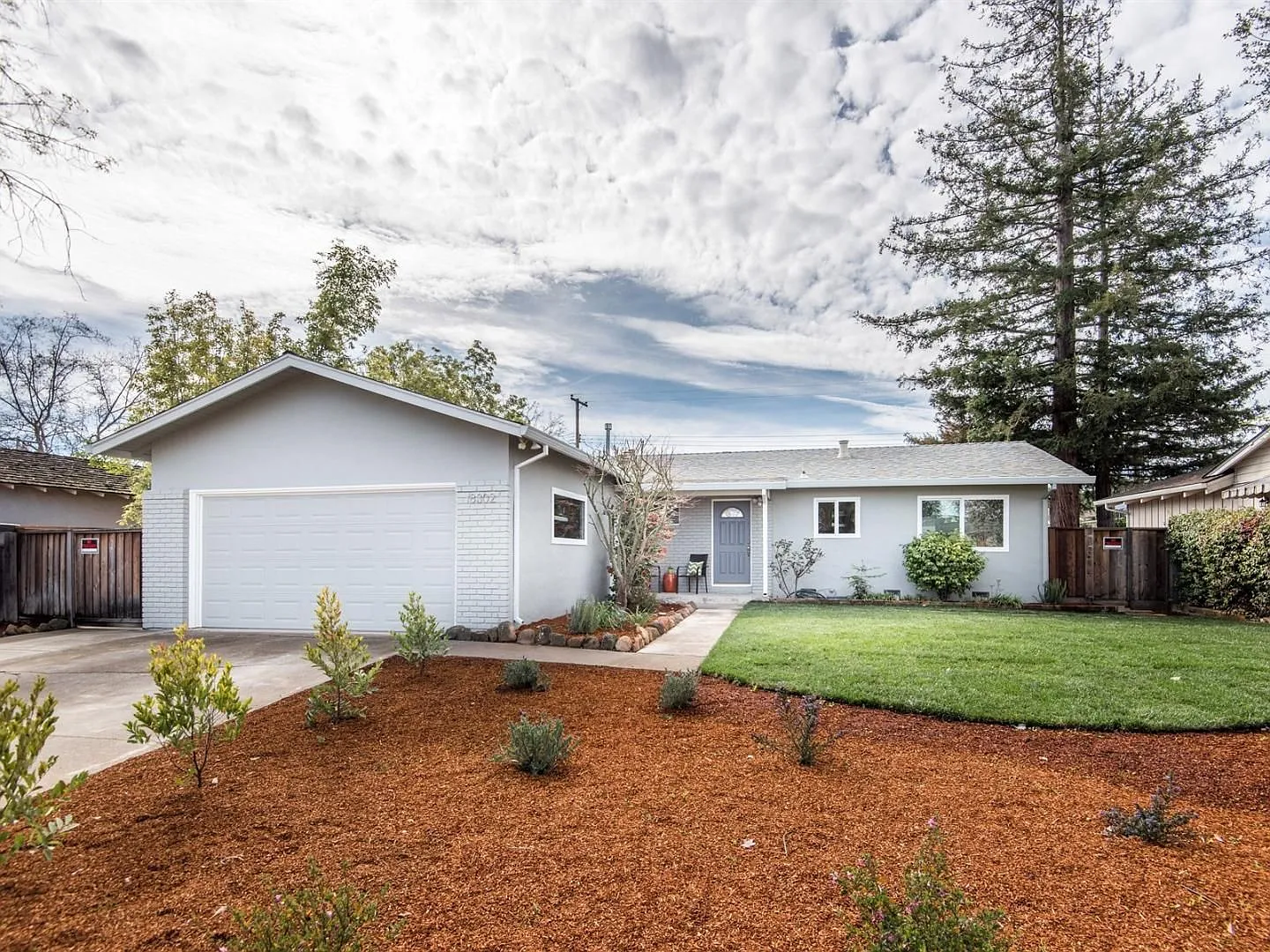 18302 Vanderbilt Dr photo 1