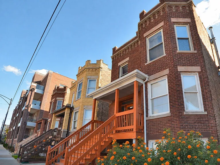 2719 W Belmont Ave #1 — Photo 1