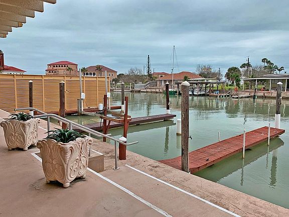 4th image of 1018 Tarpon Ave #2