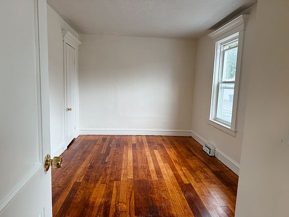 4th image of 180 Bemis Rd #1F