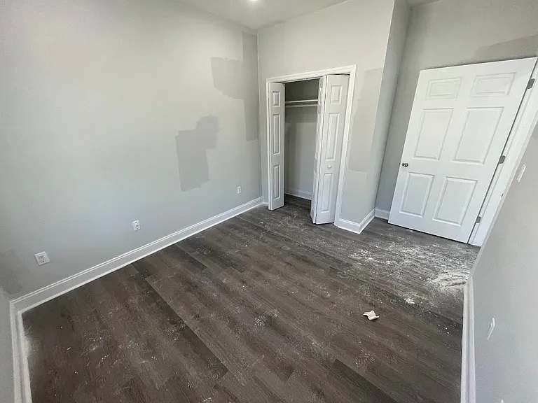 195 Rosa Parks Blvd — Photo 9