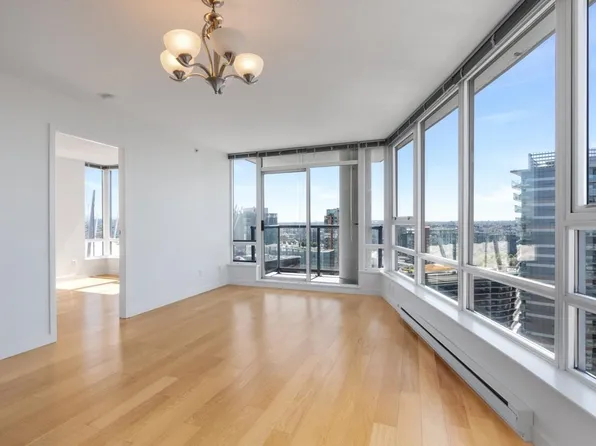 928 Beatty St #3102, Vancouver, BC V6Z 3G6