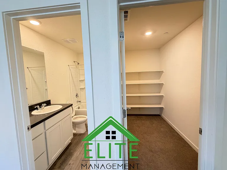 5296 Molino Cir — Photo 16