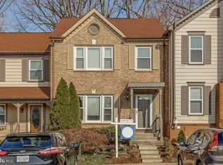 2866 Yarn Ct, Falls Church, VA 22042