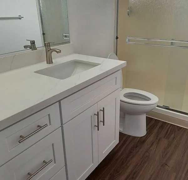 2252 E Devonshire Ave #A — Photo 11