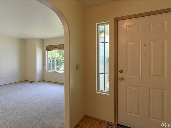 2nd image of 4104 Avonlea Dr SE