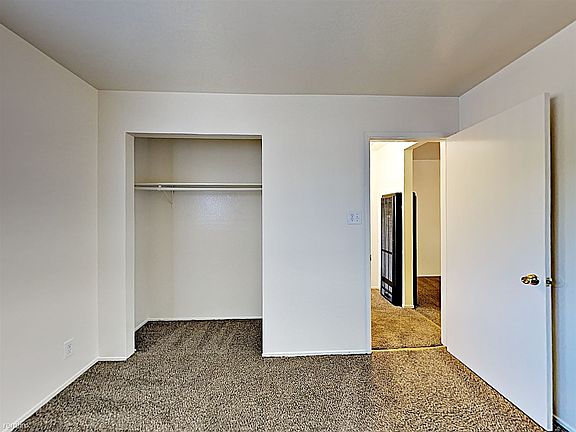 5th image of 1441 Parker Ave APT 29