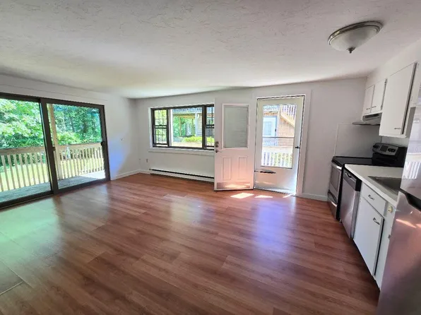 844 Route 28 APT 8A, South Yarmouth, MA 02664