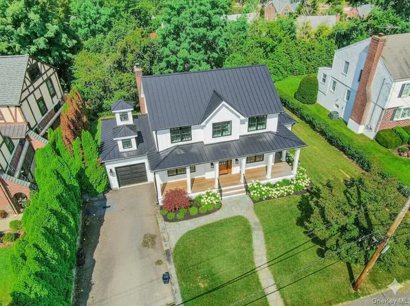 203 Park Avenue, Eastchester, NY 10709
