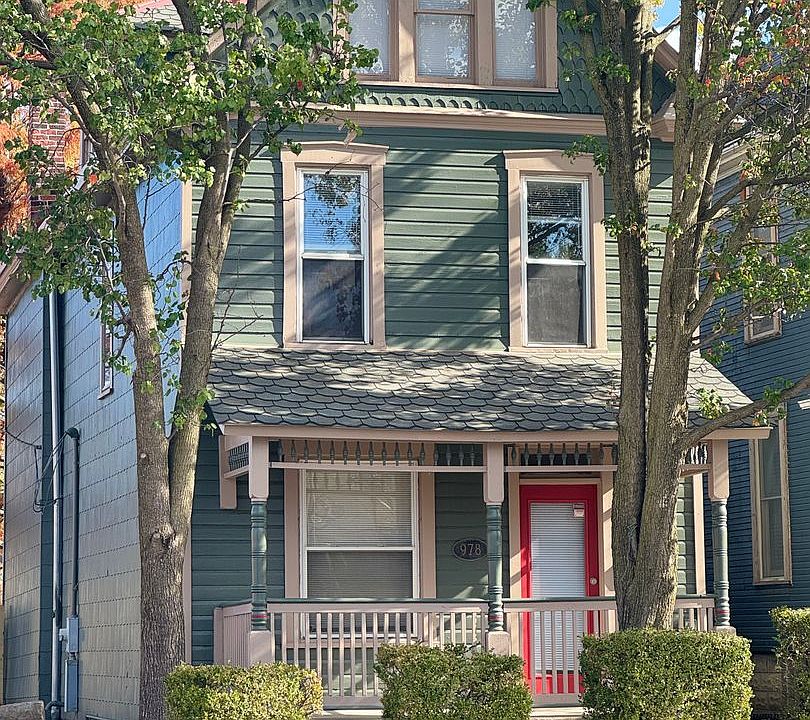 1st image of 978 N 4th St