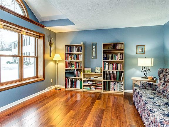 3rd image of 404 Durham Pl