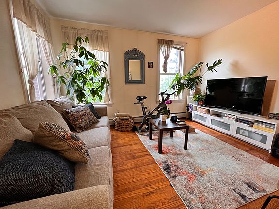 5th image of 7 Trumbull St #302