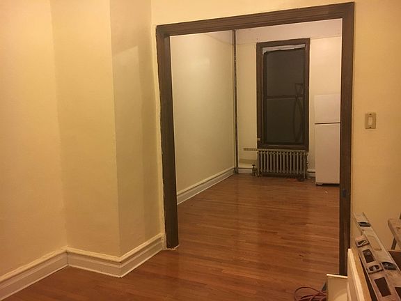 4th image of 564 Vanderbilt Ave #7