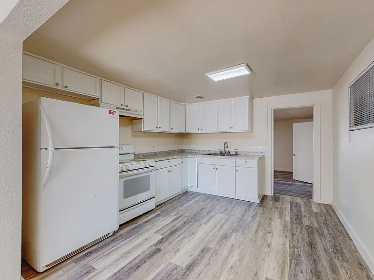 721 Santa Fe Ave SW — Photo 34