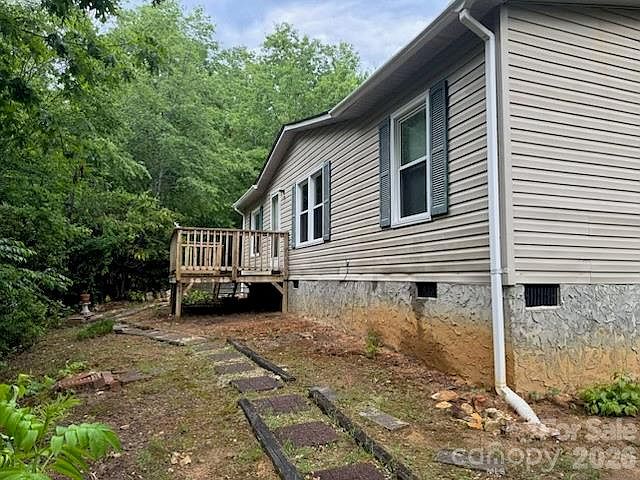 1st image of 25 Glenn Lance Ln