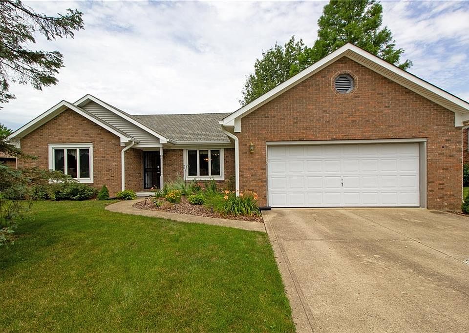 1st image of 1032 Cedar Glen North Dr