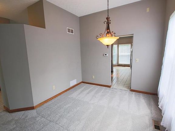 5th image of 1576 Tillinghast Dr