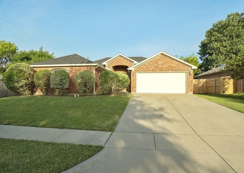 1st image of 6920 Evening Shade Ln