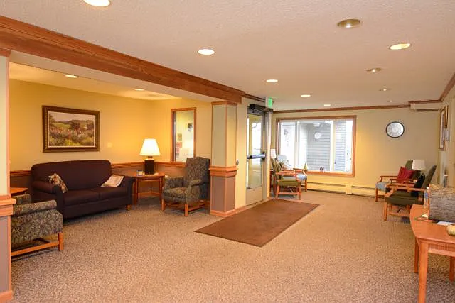 Lake City Apartments — Photo 12