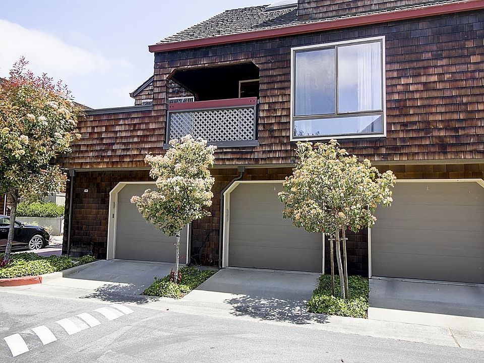 1st image of 119 Peter Coutts Cir