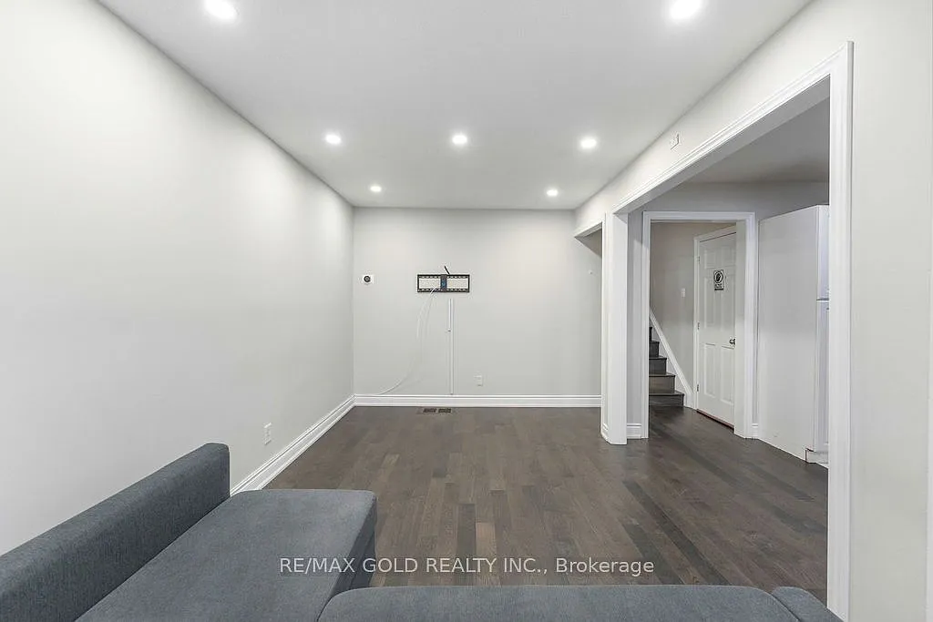 2 bed, $2,200 — Photo 4