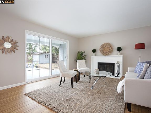 2nd image of 2121 Dena Dr
