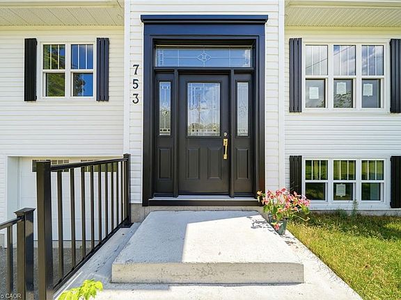 5th image of 753 5th Ave