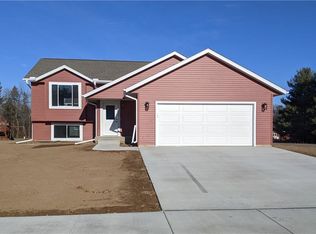 1628 Hazeltine Dr, Eau Claire, WI 54703