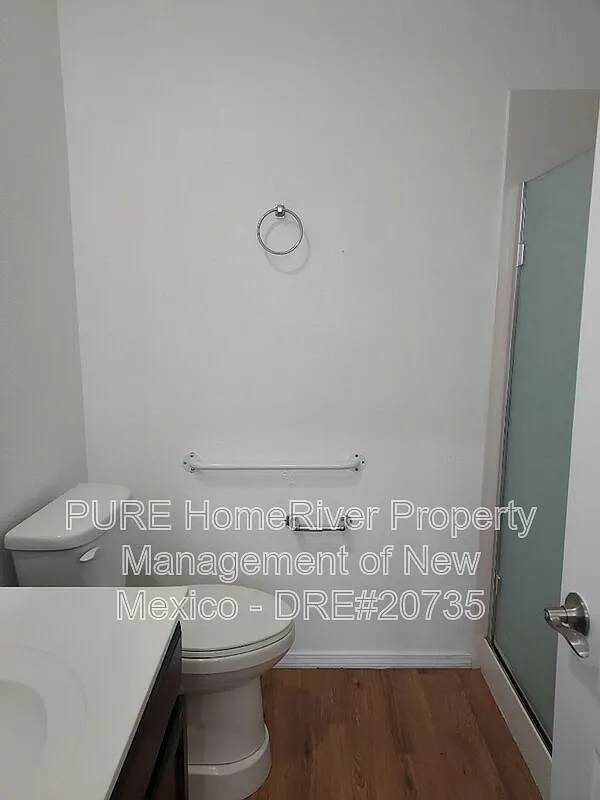 5 bed, 3.0 bath, 2994 sqft, $2,950 — Photo 3