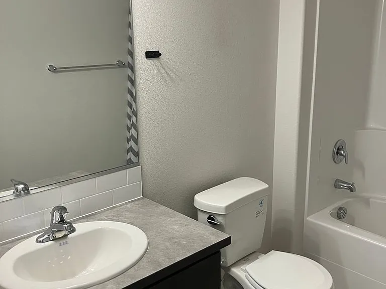 513 SE Fowler St — Photo 11