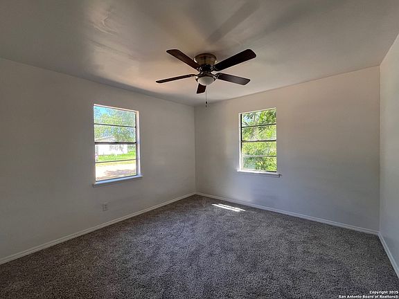 4th image of 130 N Trevino