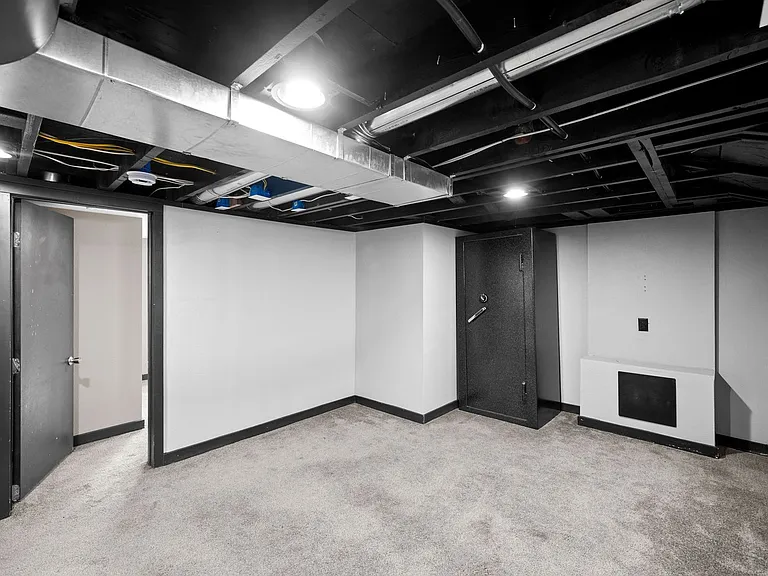 2618 N Ash St — Photo 12