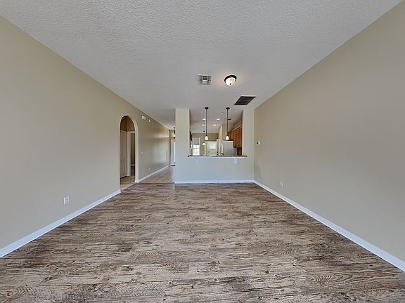 4th image of 12804 Scout Ct