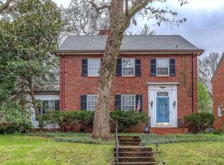 7408 University Dr, Saint Louis, MO 63130