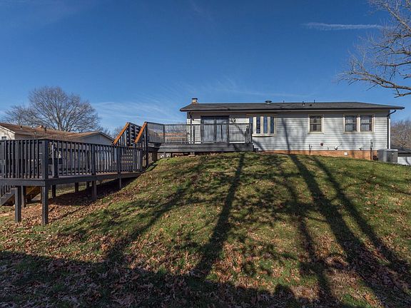 4th image of 9609 Sudley Manor Dr