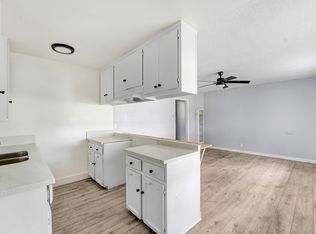 11426 S Budlong Ave #4, Los Angeles, CA 90044