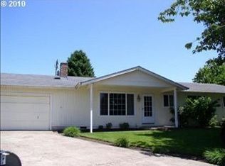 462 Springdale Ave, Springfield, OR 97477