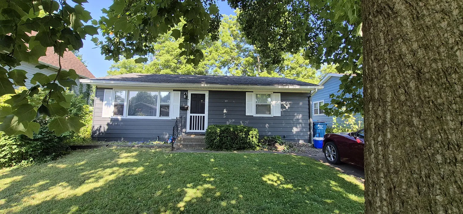 310 Cable St photo 1