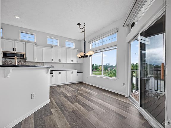 3rd image of 6741 Adena Cir