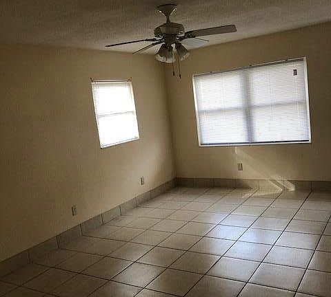 4th image of 1402 Palm Dr