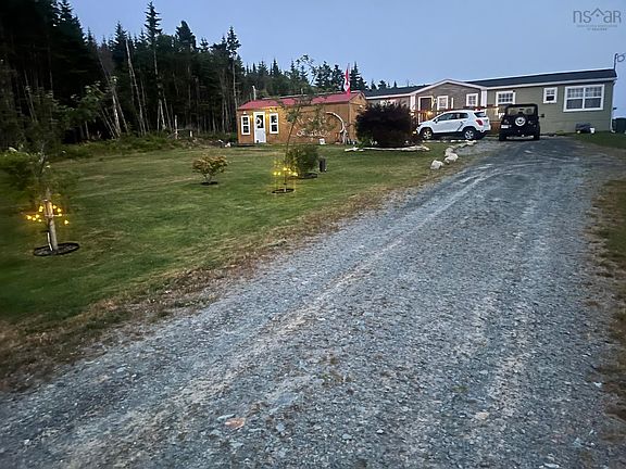 2nd image of 3589 Clam Harbour Rd