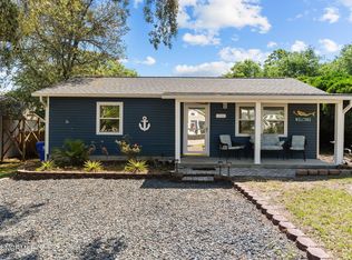 126 NE 23rd St, Oak Island, NC 28465