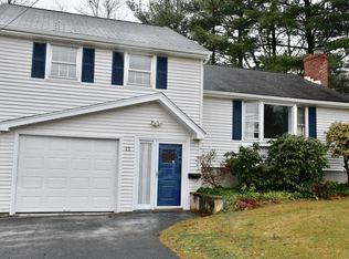 11 Garrison Ter, Bloomfield, CT 06002