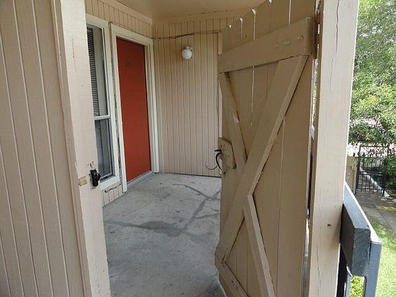 4th image of 8201 Richmond Ave APT 24